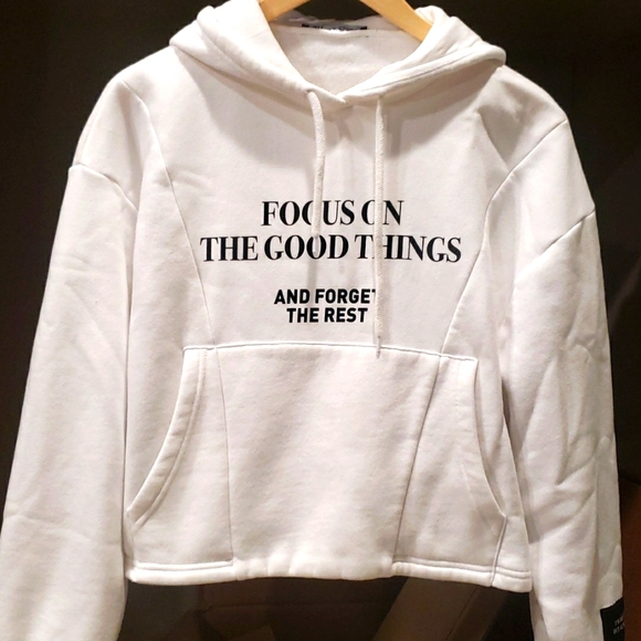 Zara Tops - Zara cropped hoodie